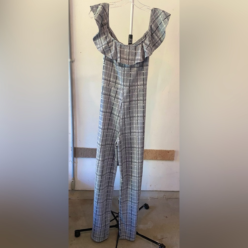 MADRAG Sleeveless Plaid Jumpsuit- Ladies Size Large